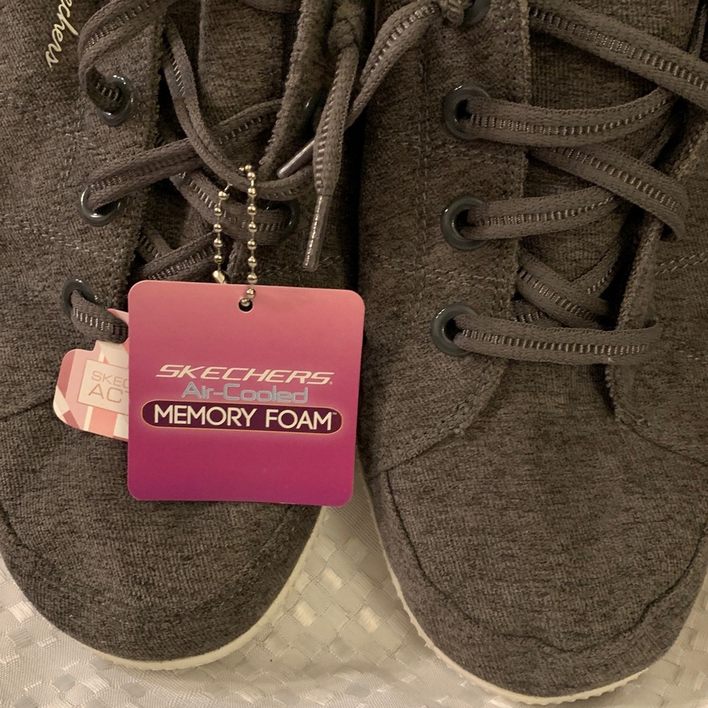 Skechers women’s charcoal grey Memory Foam sneakers , size 10. - Picture 2 of 7